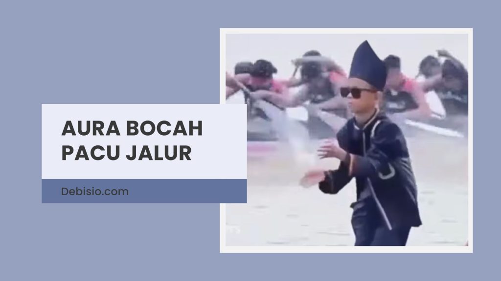Potret bocah pacu jalur dengan gaya unik, gerakan, ekspresi wajah, dan interaksi yang berbeda dari lainnya, menonjol di tengah suasana yang seragam.