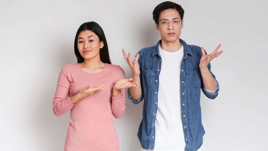 Visualisasi Human Design yang mendalam untuk hubungan pasangan.